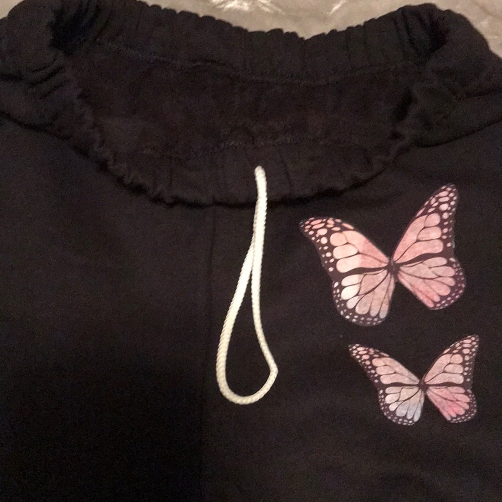 Butterfly sweats - Picture 3 of 4